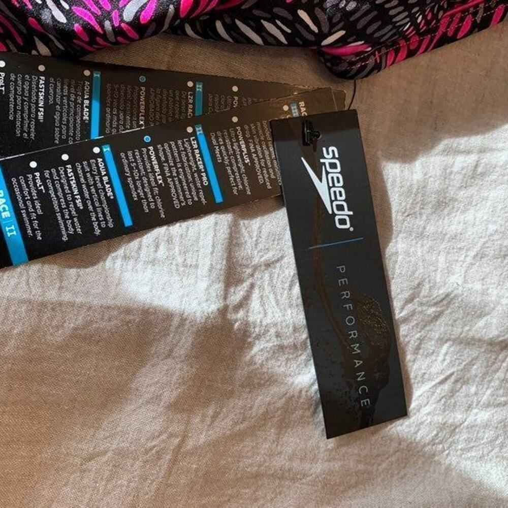 NWT Speedo Performance RACE size 30 - Picture 3 of 7